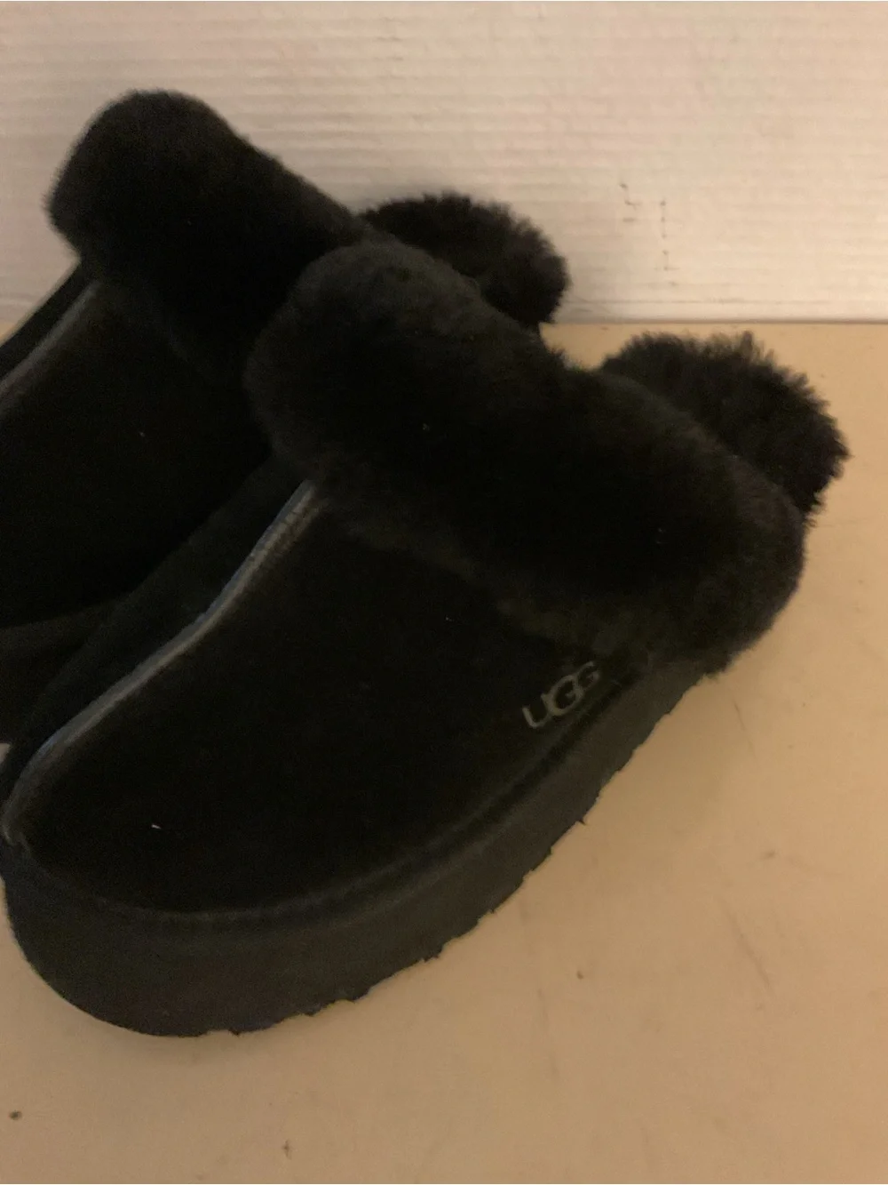 UGG women slip